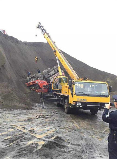 哈巴河上犹道路救援